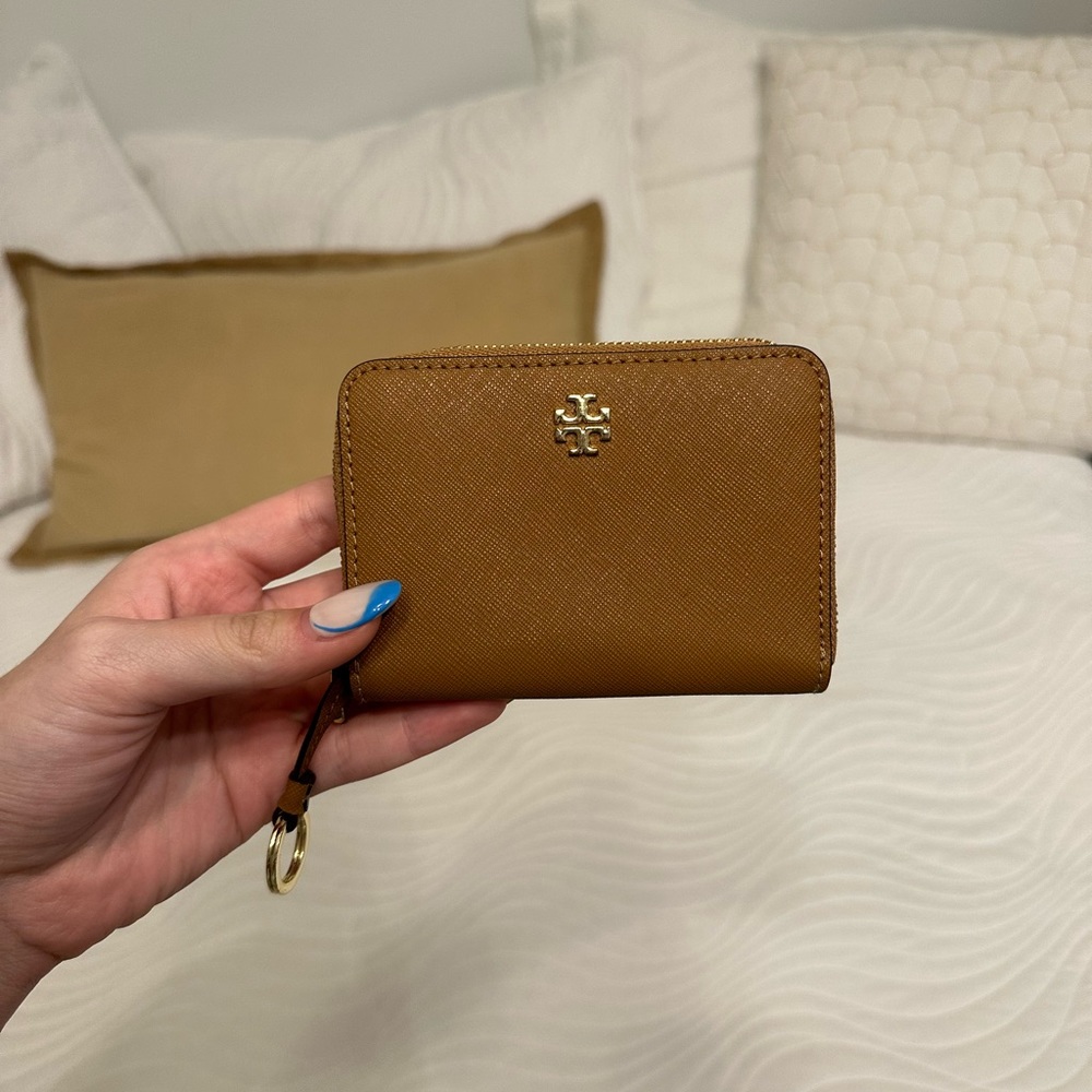 Tory Burch wallet